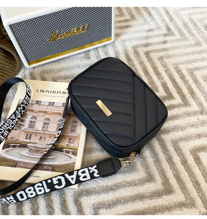 Valen Structured Camera Bag